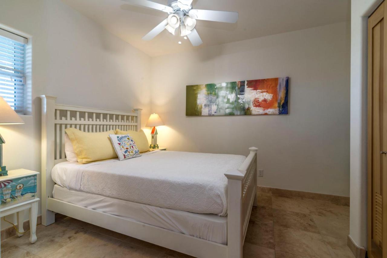 Sea Deuce By The Ocean Apartment Galveston Exterior photo