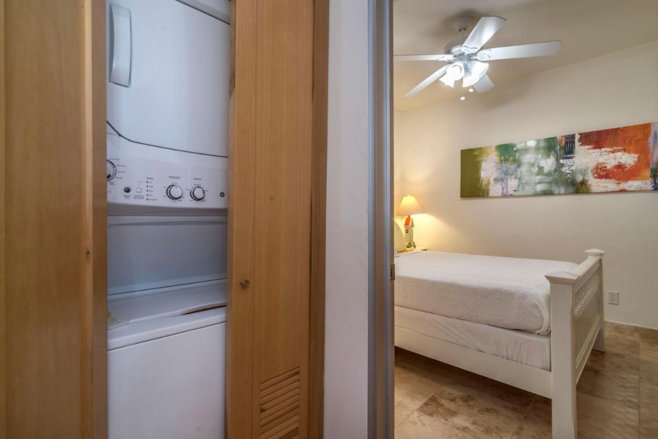 Sea Deuce By The Ocean Apartment Galveston Exterior photo